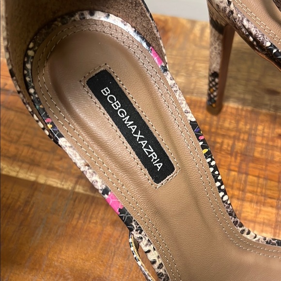 BCBG BCBGMAXAZRIA AVERY Multicolor SNAKE LEATHER HIGH HEEL SANDALS, Women’s 8.5 - Picture 3 of 6